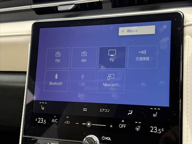 Lexus LBX 6