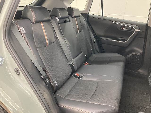 Toyota RAV4 12
