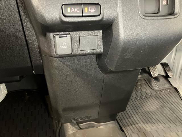 Daihatsu Hijet Cargo 11