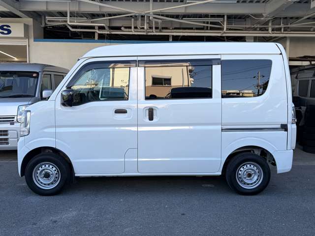 Nissan NV100 Clipper 13