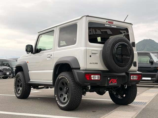 Suzuki Jimny Sierra 11
