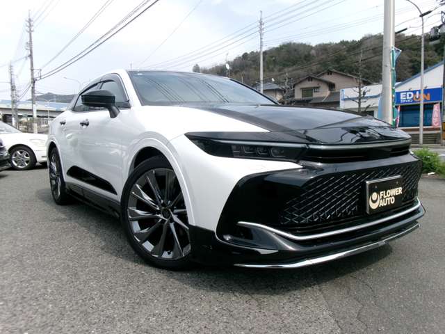 Toyota Crown Crossover 2