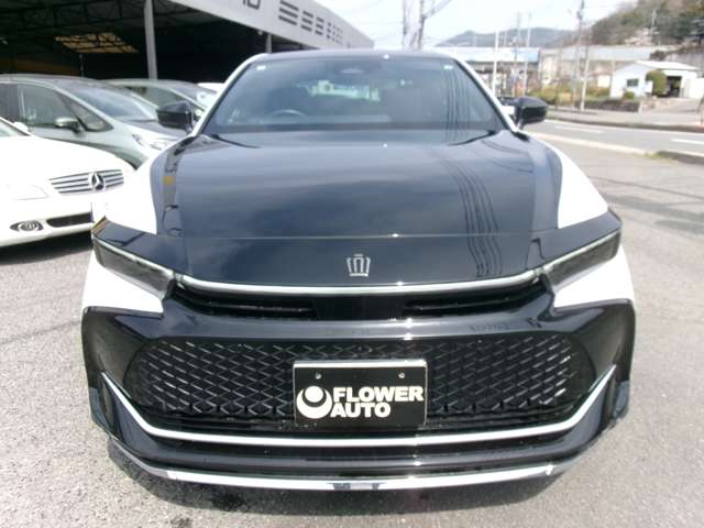 Toyota Crown Crossover 5