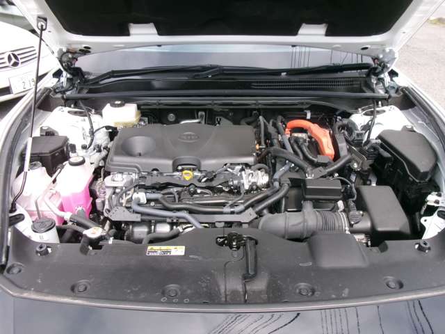 Toyota Crown Crossover 6