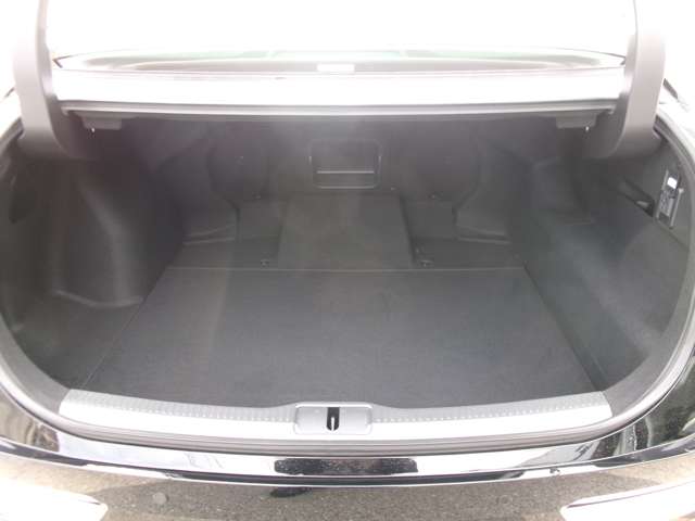 Toyota Crown Crossover 9