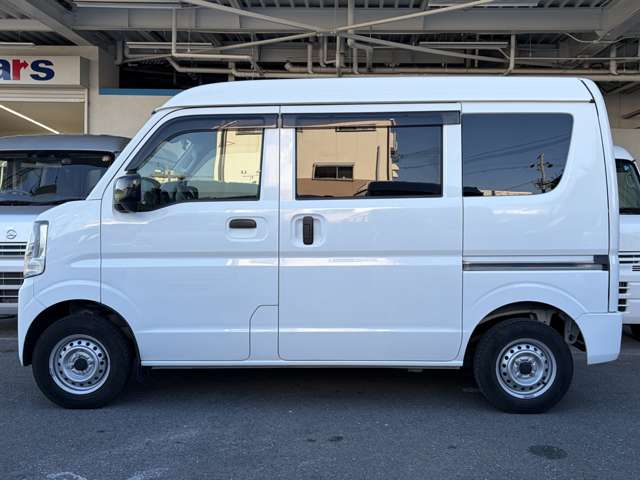 Nissan NV100 Clipper 13