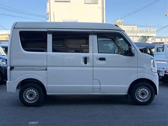 Nissan NV100 Clipper 9