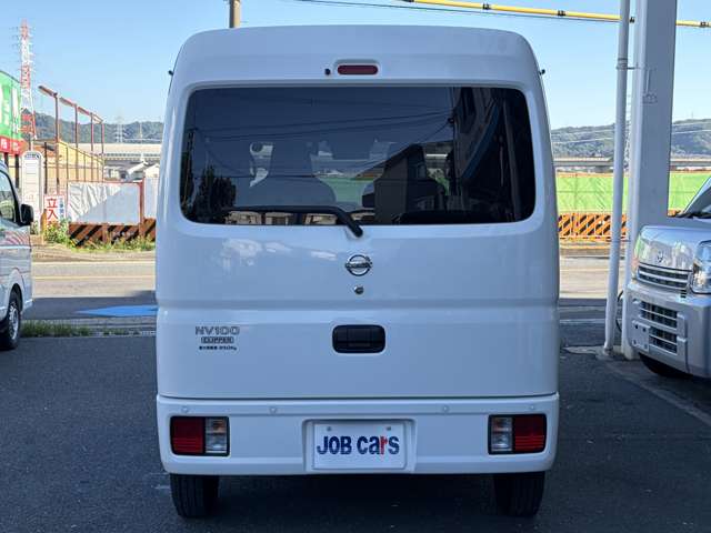 Nissan NV100 Clipper 11