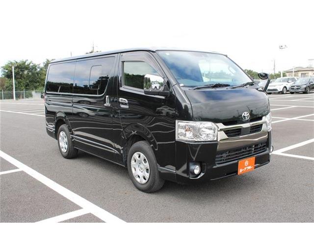 Toyota Hiace Van 3