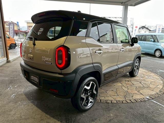 Suzuki XBEE 11