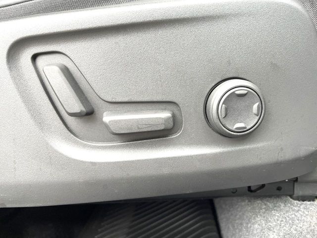 Volvo XC40 9