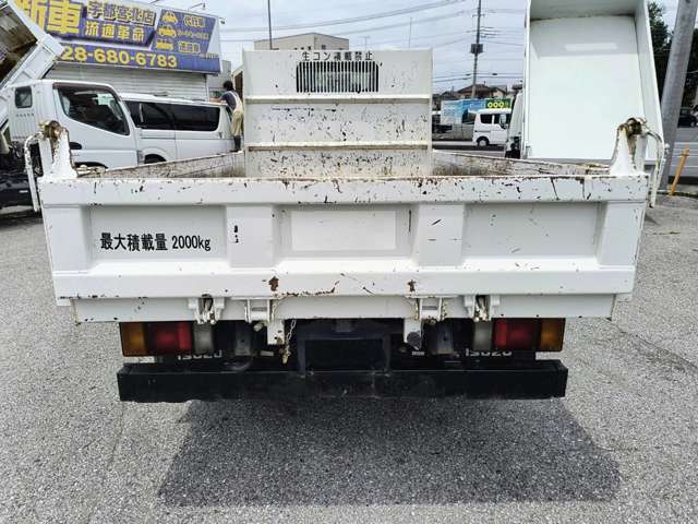 Isuzu Elf 10