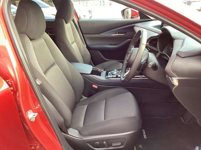 Mazda CX-30 10