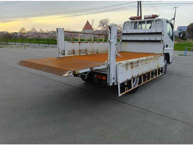 Mitsubishi Fuso Canter 11