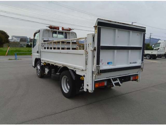 Mitsubishi Fuso Canter 3