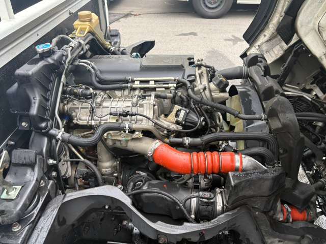 Mitsubishi Fuso Canter 10