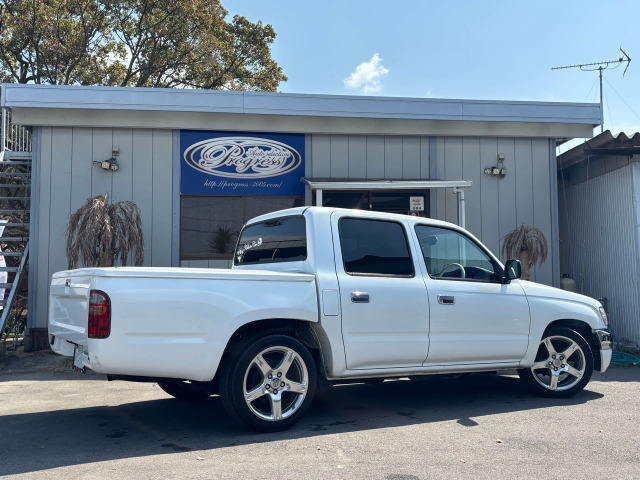 Toyota Hilux 3