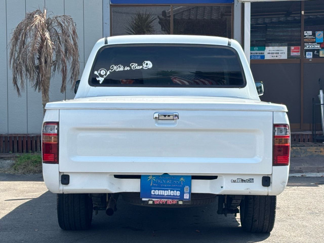 Toyota Hilux 4