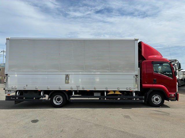 Isuzu Forward 12