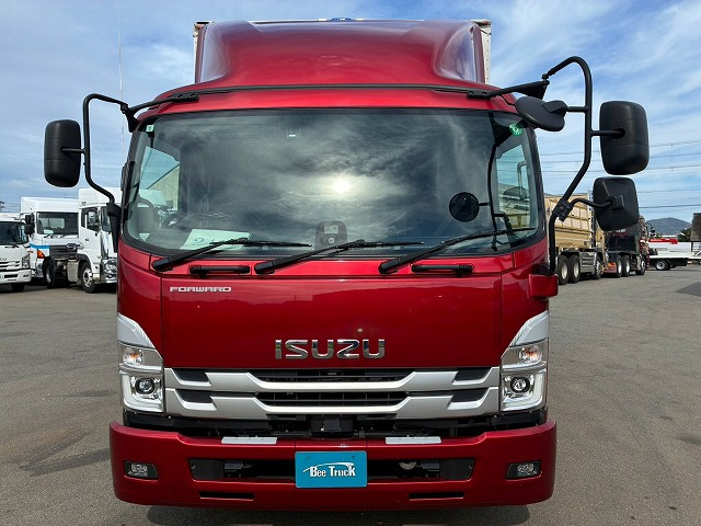 Isuzu Forward 9