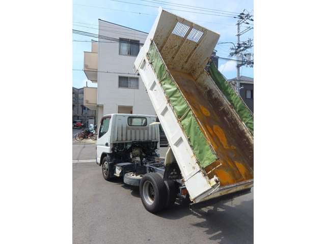 Mitsubishi Fuso Canter 6