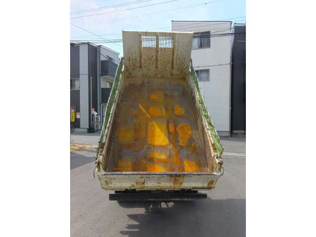 Mitsubishi Fuso Canter 7