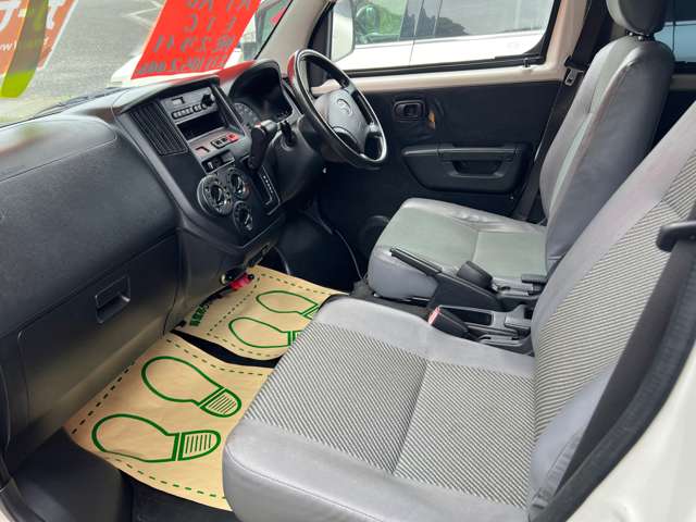 Toyota Light Ace Van 9