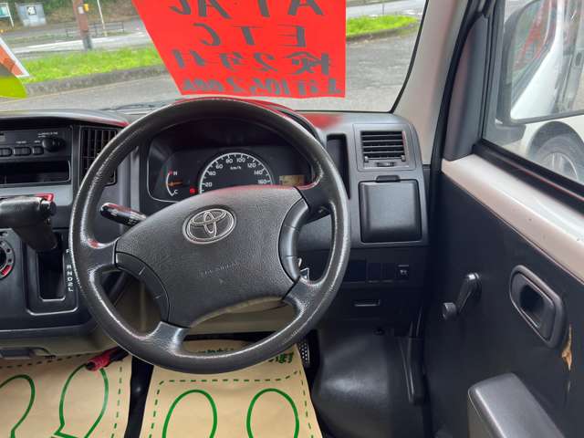 Toyota Light Ace Van 10