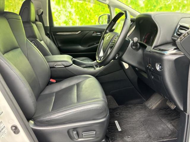 Toyota Alphard 2