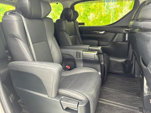 Toyota Alphard 7
