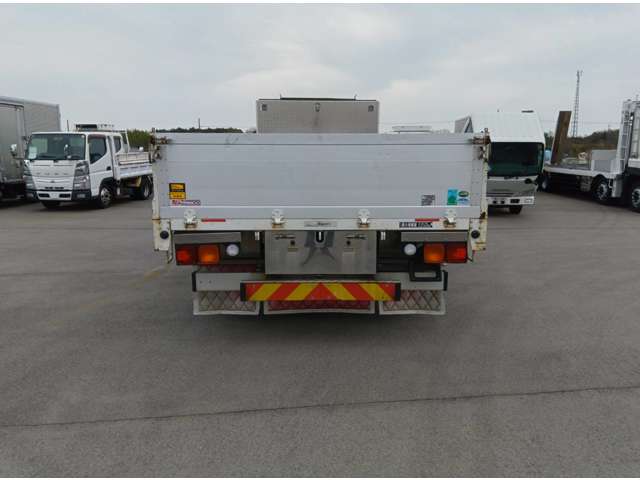 Mitsubishi Fuso Fighter 5