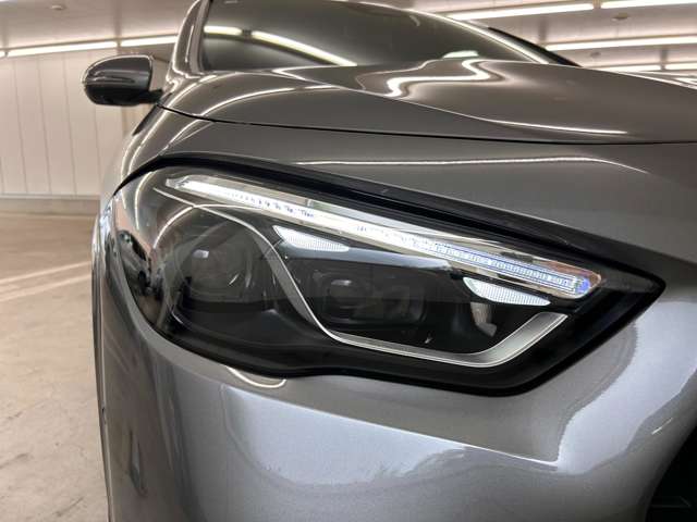 Mercedes-Benz GLA-Class 11