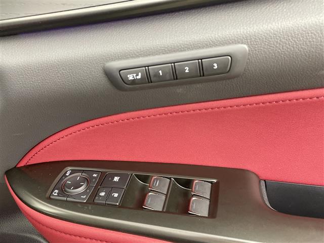 Lexus NX 7
