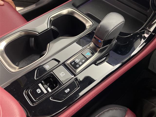 Lexus NX 8