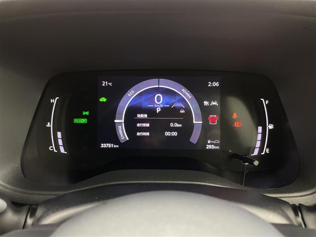 Toyota Sienta 6