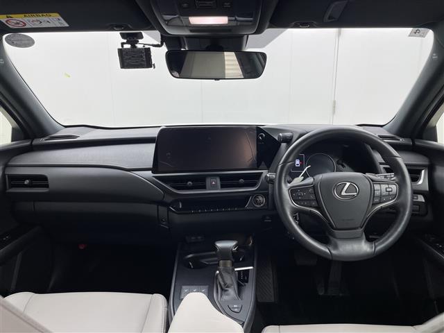 Lexus UX 5