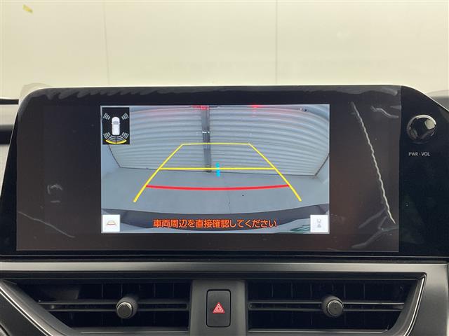 Lexus UX 9