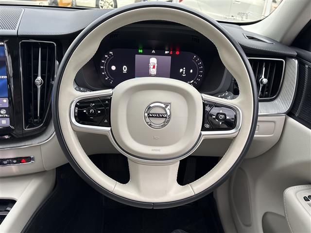 Volvo XC60 5