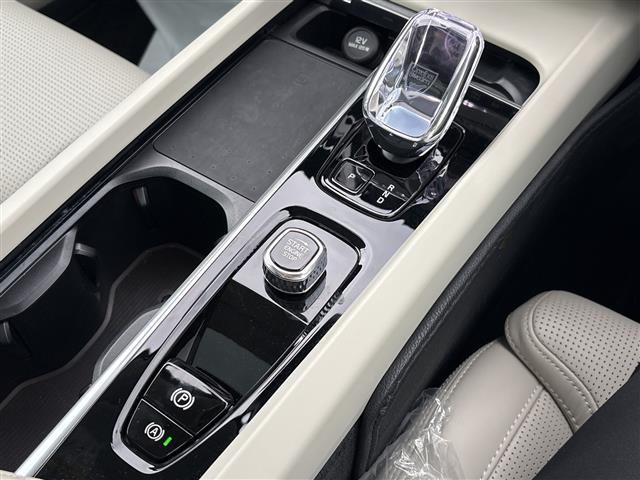 Volvo XC60 10