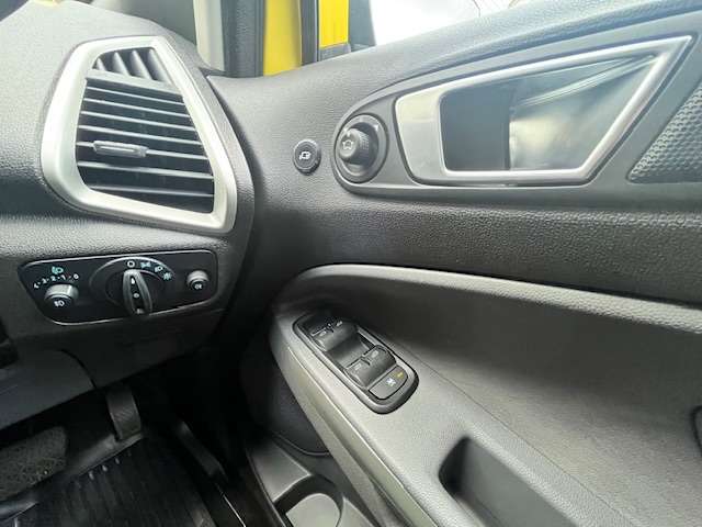 Ford エコスポーツ 11