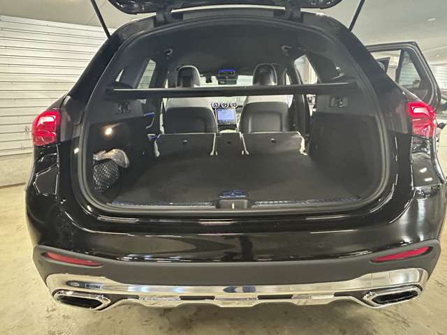 Mercedes-Benz GLC 11