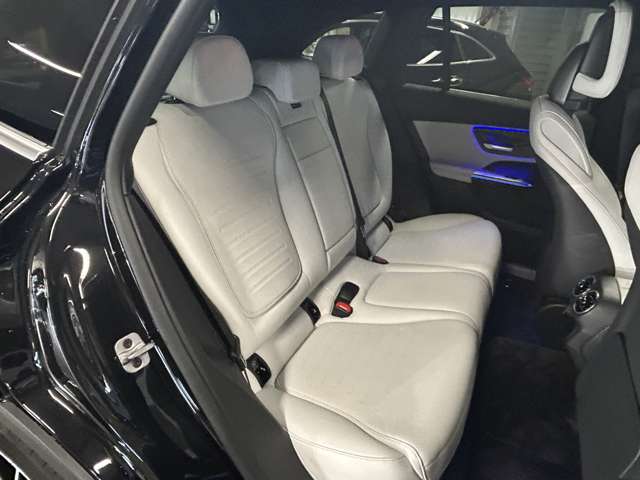 Mercedes-Benz GLC 8