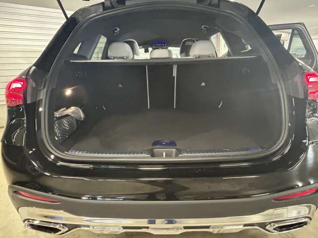 Mercedes-Benz GLC 10
