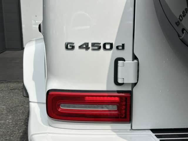Mercedes-Benz G-Class 12