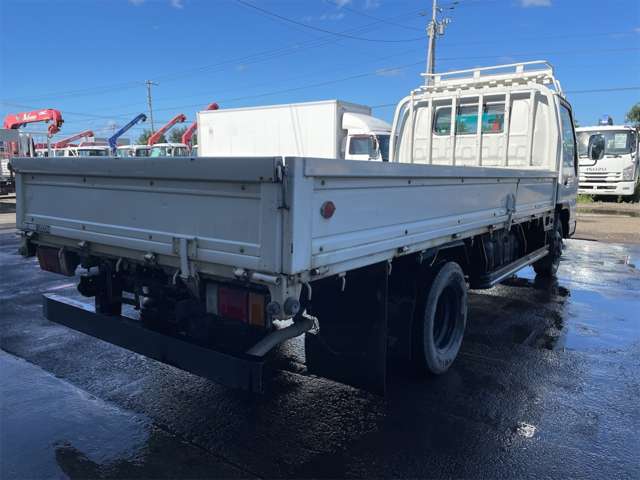 Isuzu Elf 5