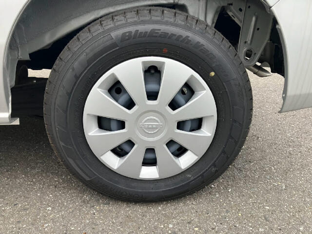 Nissan NV100 Clipper 12