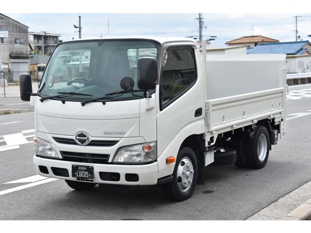 Hino Dutro 8
