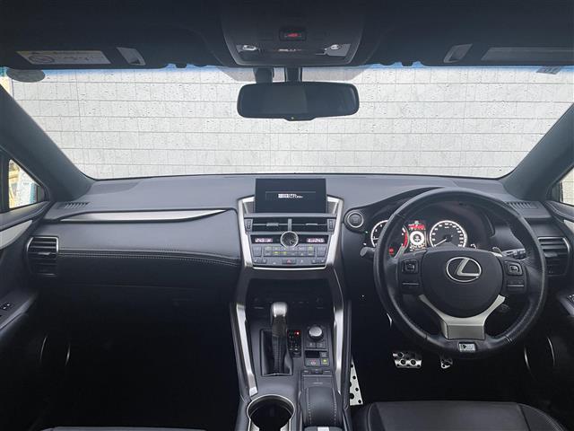 Lexus NX 5