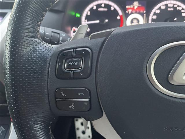 Lexus NX 8