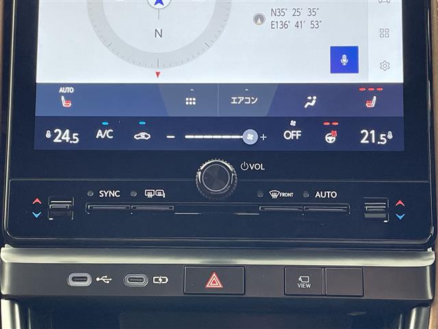 Lexus LBX 8